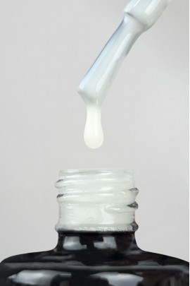 ESMALTE PERMANENTE Nº210