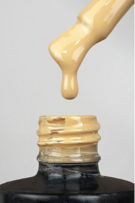 ESMALTE PERMANENTE Nº216