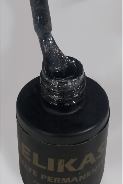 ESMALTE PERMANENTE Nº 28